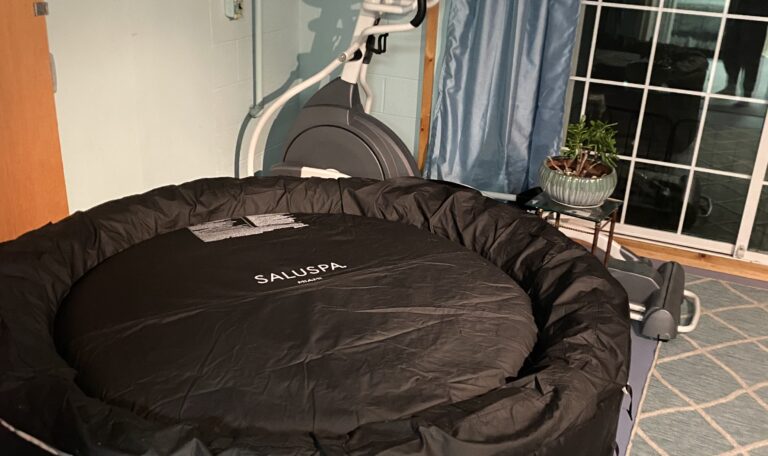 IMG_2417 jacuzzi room